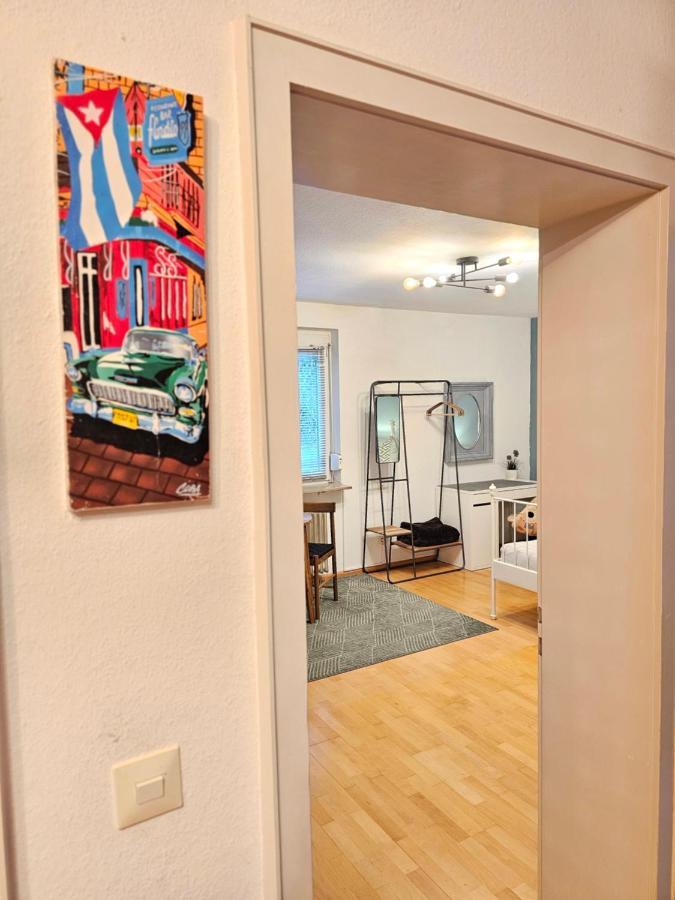 Doppelzimmer 2 I Geteiltes Bad & Kueche I Mit Dem Zug Nur 4 Min Bis Zum Hauptbahnhof Freiburg im Breisgau Eksteriør bilde